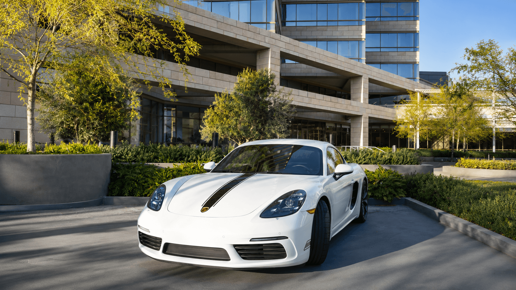2025 Porsche 718 Cayman Style Edition — photo 1
