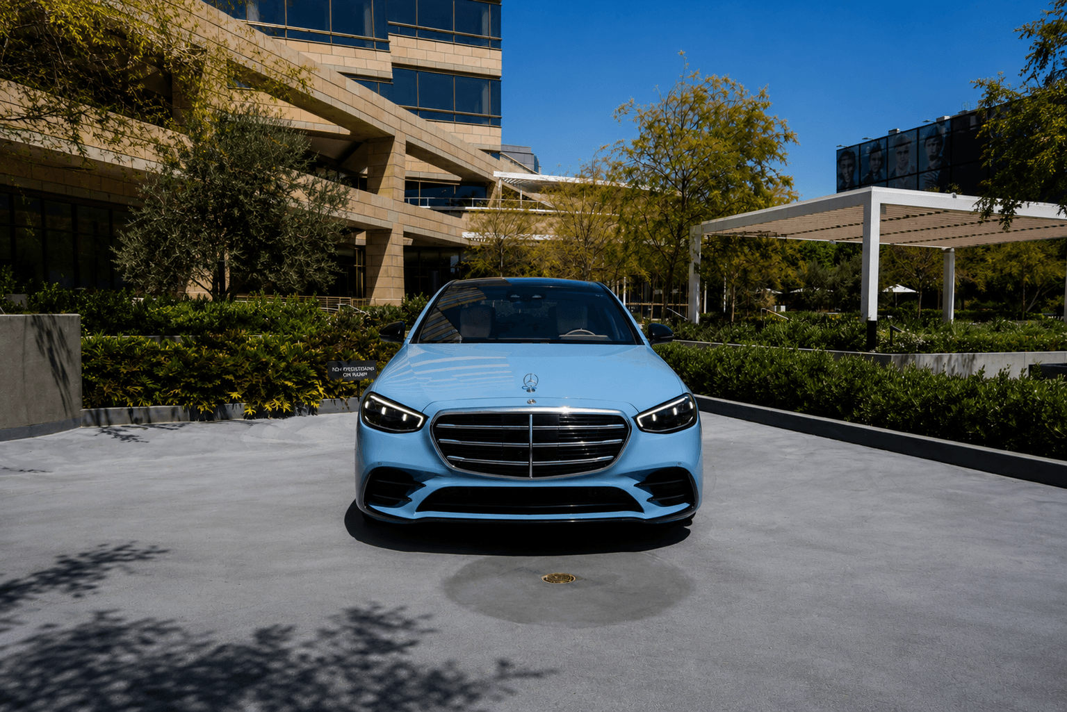 2025 Mercedes S580 Manufactor — photo 1