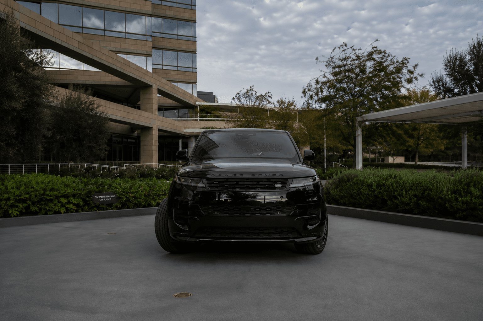2025 Range Rover Sport — photo 1