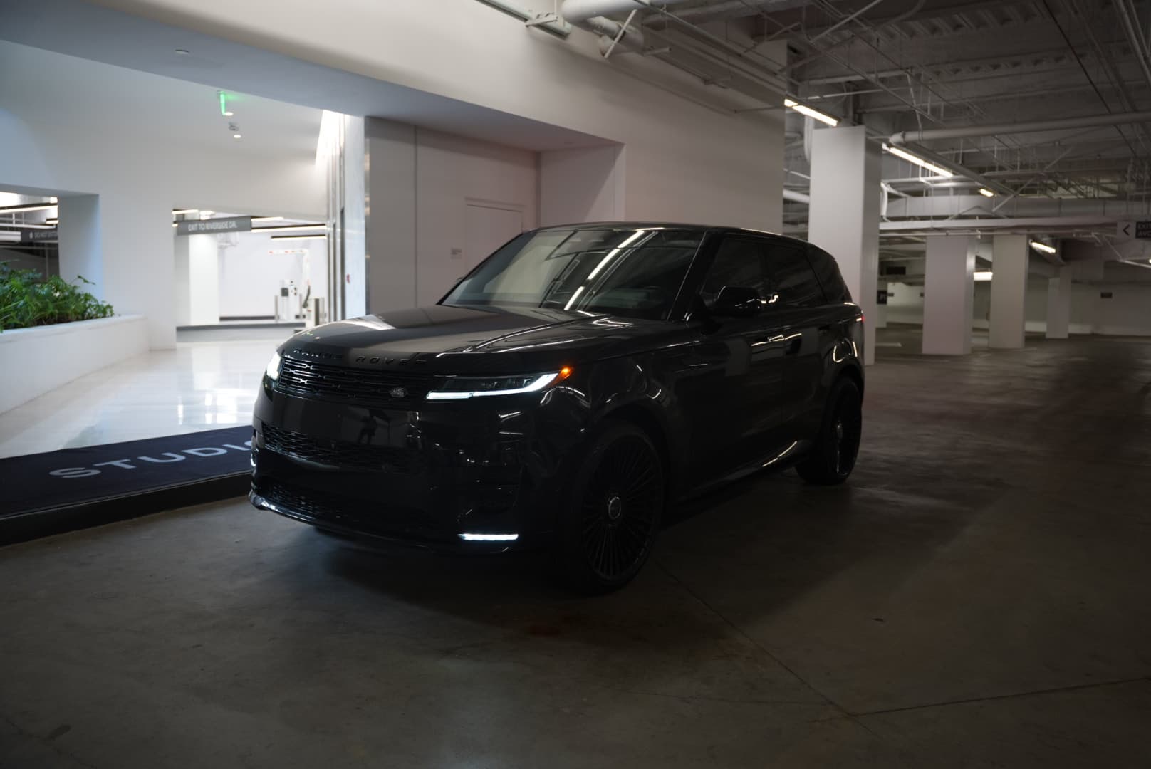 2025 Range Rover Sport — photo 11
